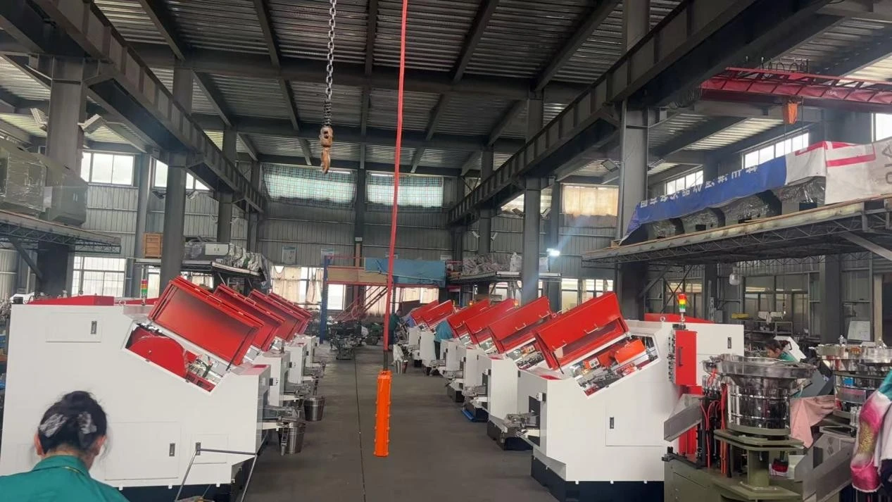 Automatic Screw Header Machine for Fastener Production